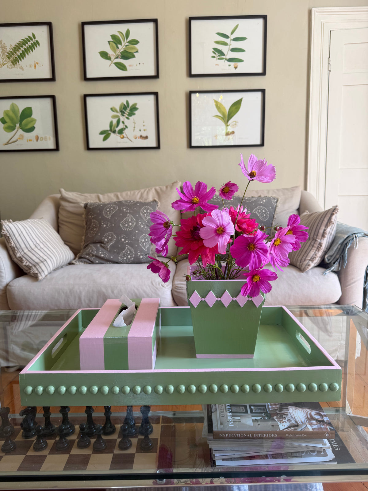 Green Bobbin Style Coffee Table Tray with Pink Edge
